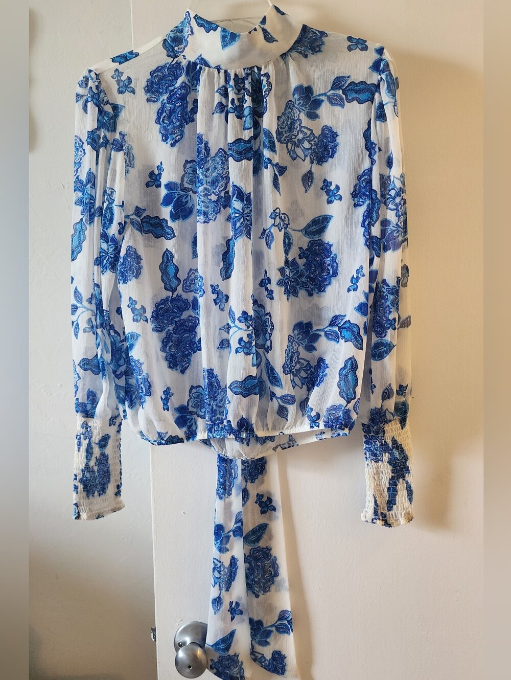 New York & Company White Blouse with Blue Floral Print and Tie Neck